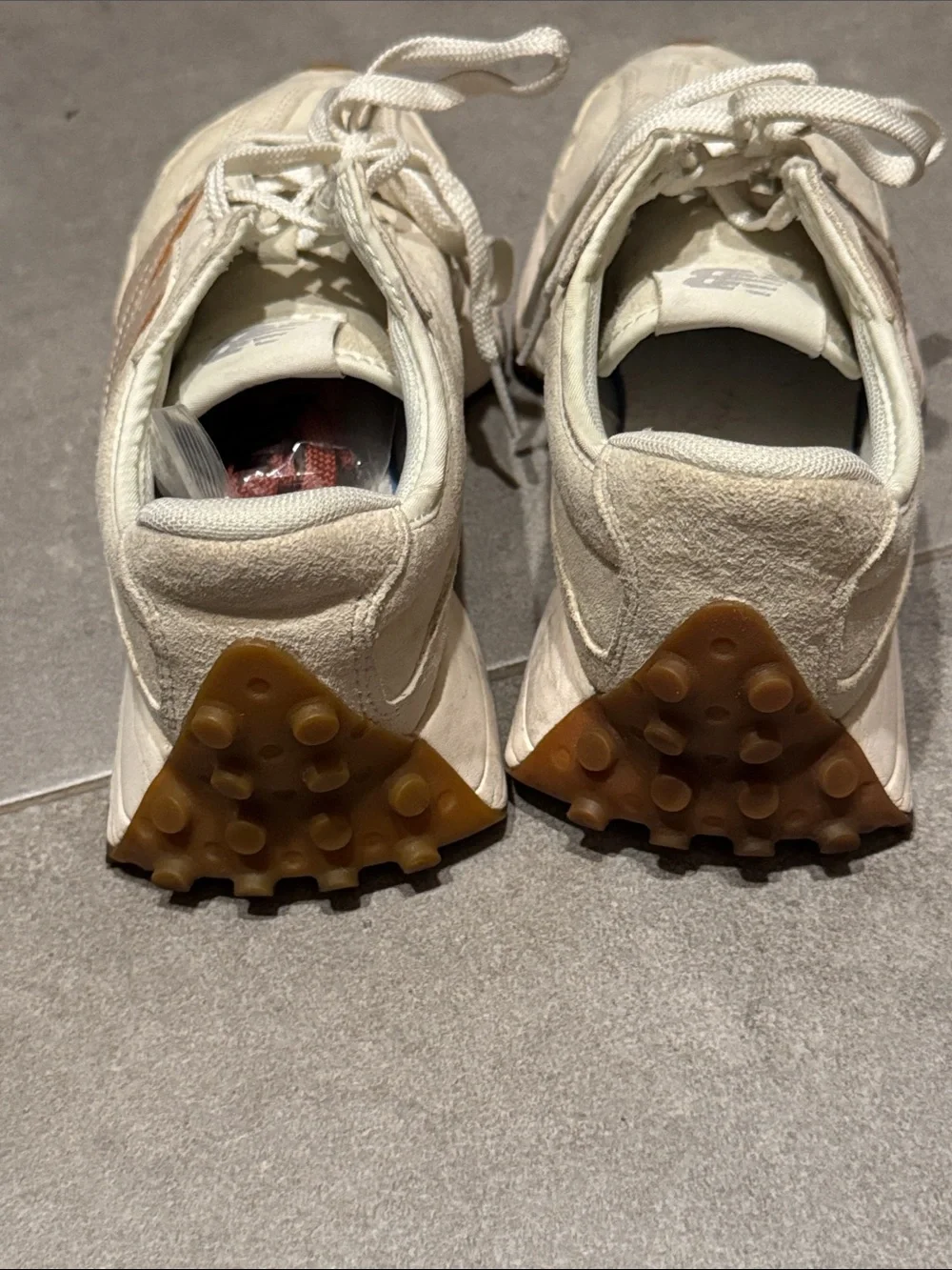 New Balance x Bandier 327 Sneakers size 6.5W
